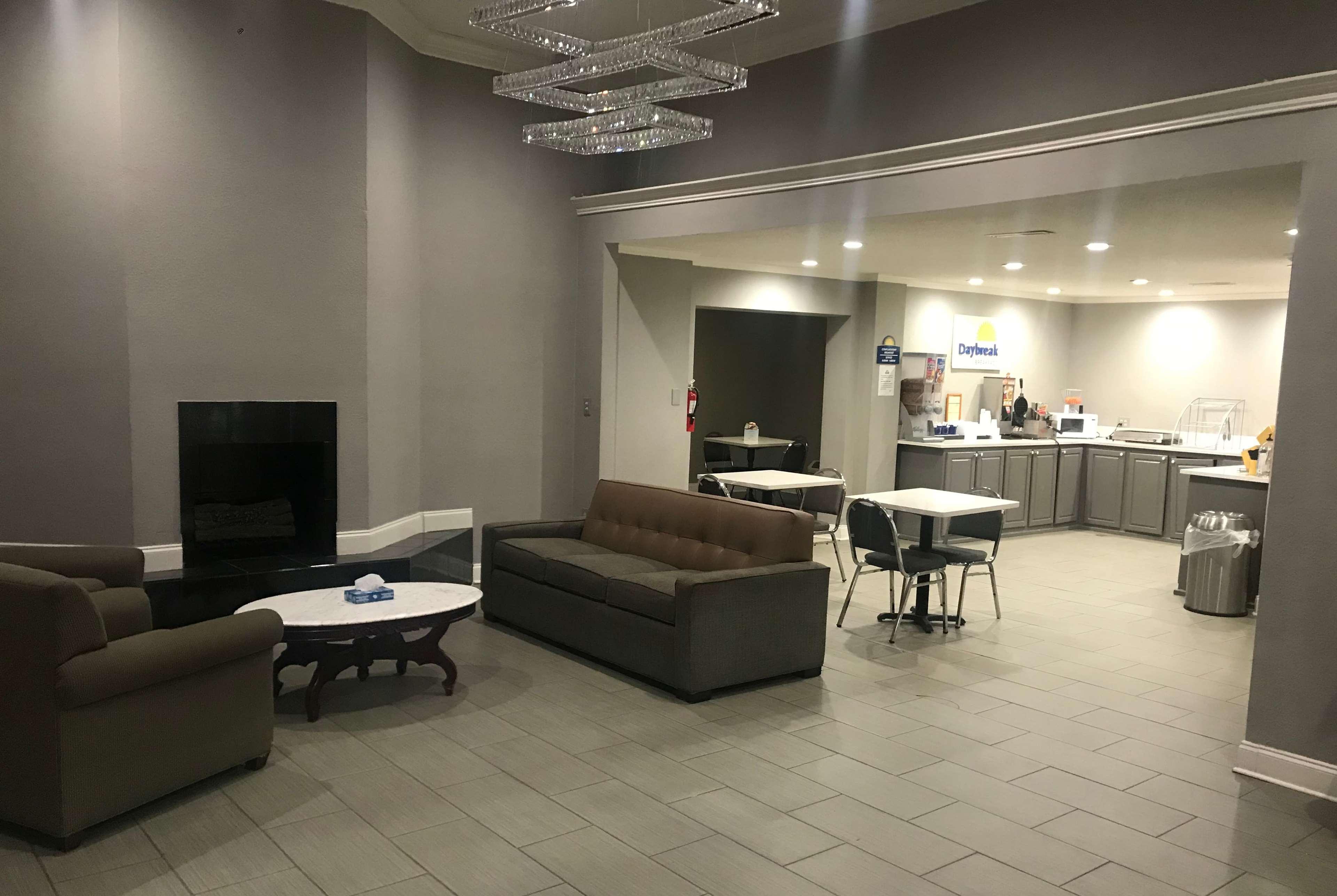 Days Inn & Suites By Wyndham Collierville Germantown Area Exterior foto