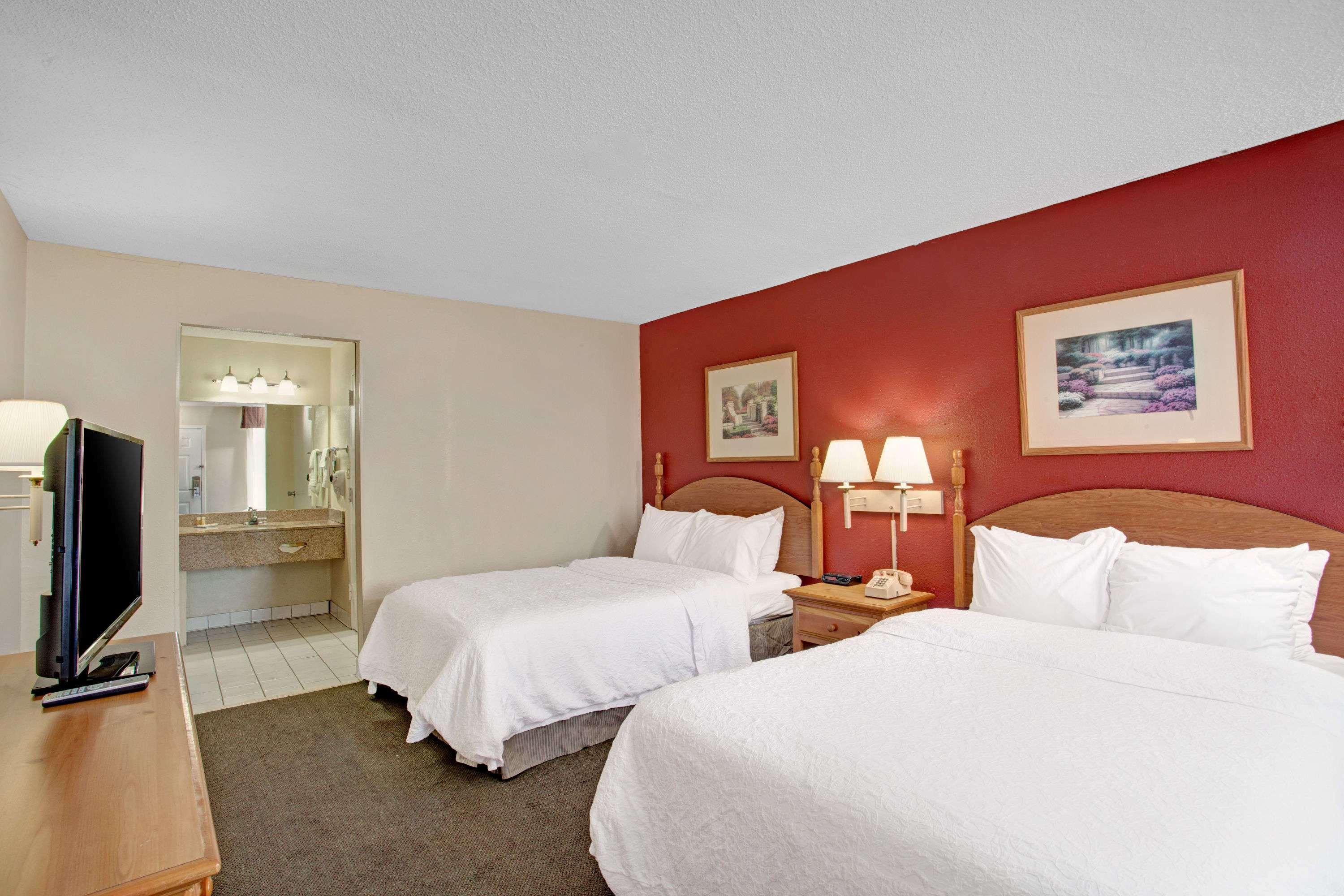 Days Inn & Suites By Wyndham Collierville Germantown Area Exterior foto