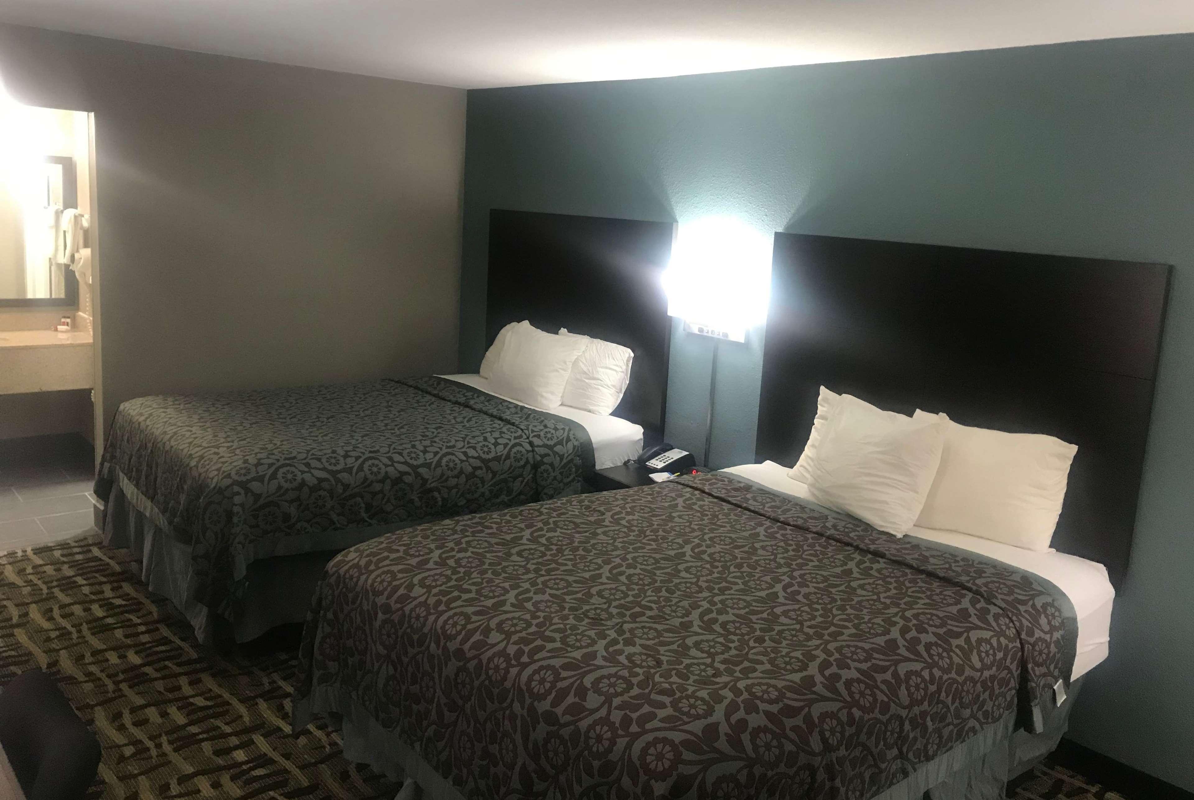 Days Inn & Suites By Wyndham Collierville Germantown Area Exterior foto